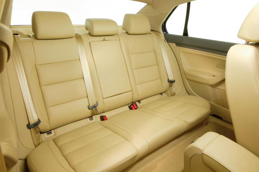  Volkswagen Jetta 2005 года  (фото 94 из 131)